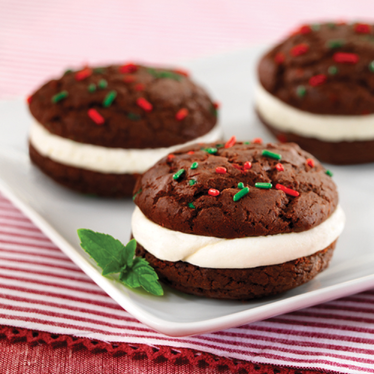 Chocolate Peppermint Whoopie Pies